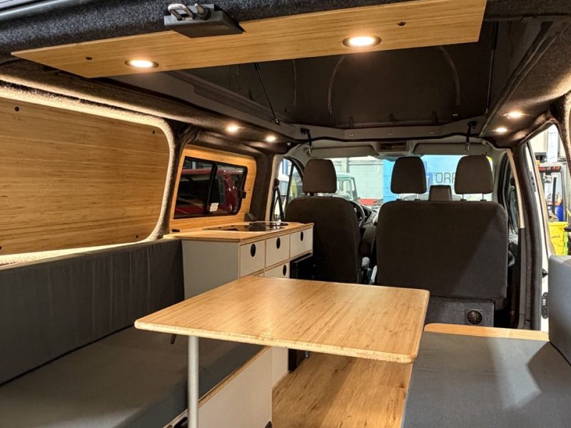 interior-camper-techo-elevable-ironnomad